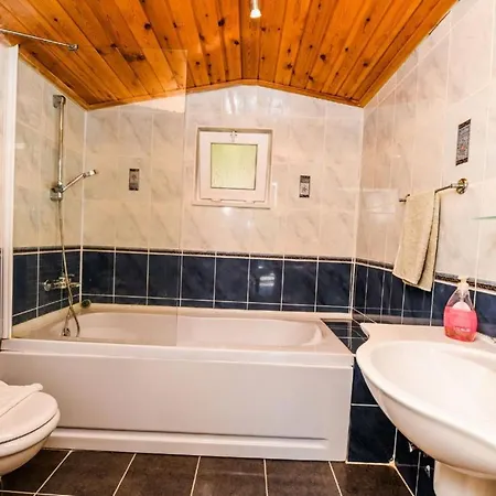 Rent Your Own Luxury With 4 Bedrooms, Dalaman 1052 Villa Akkaya (Aegean)