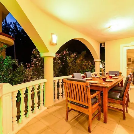 Rent Your Own Luxury With 4 Bedrooms, Dalaman 1052 Villa *