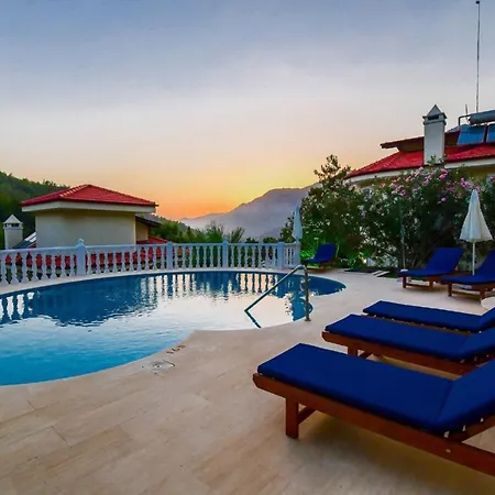 Rent Your Own Luxury With 4 Bedrooms, Dalaman 1052 Villa *