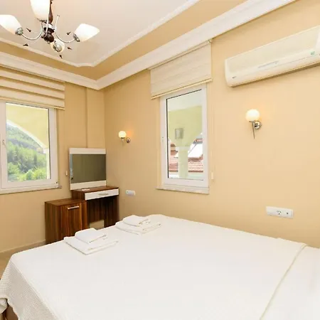 Villa Rent Your Own Luxury With 4 Bedrooms, Dalaman 1052 *